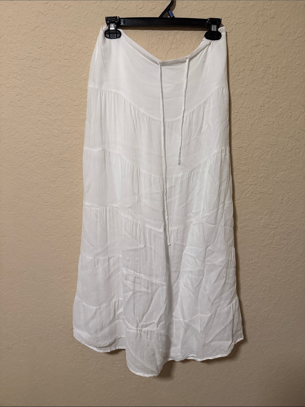 SNDYS. Women's White Tiered Maxi Skirt with Drawstring Waist